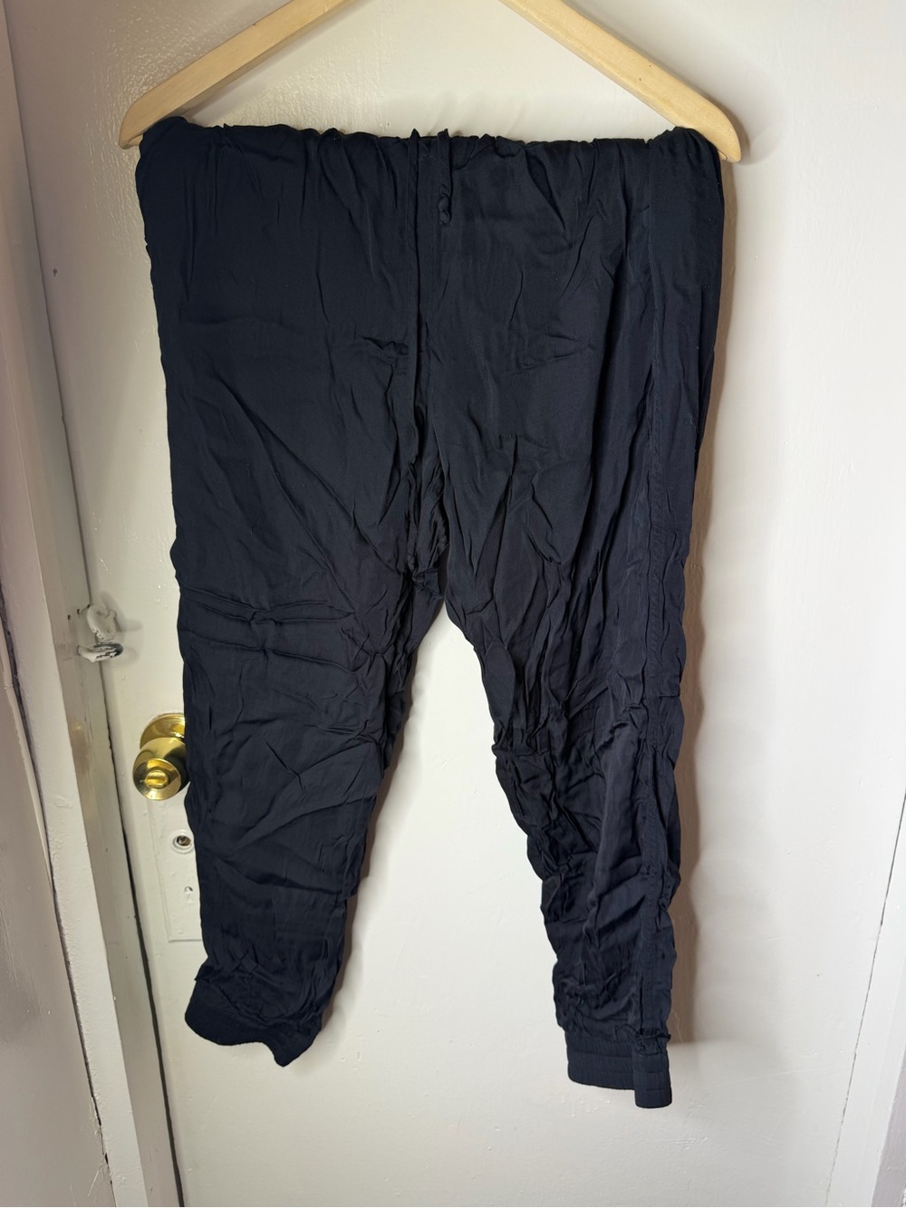 Tommy bahama women’s Black Jogger Pants - Lightweight Comfort